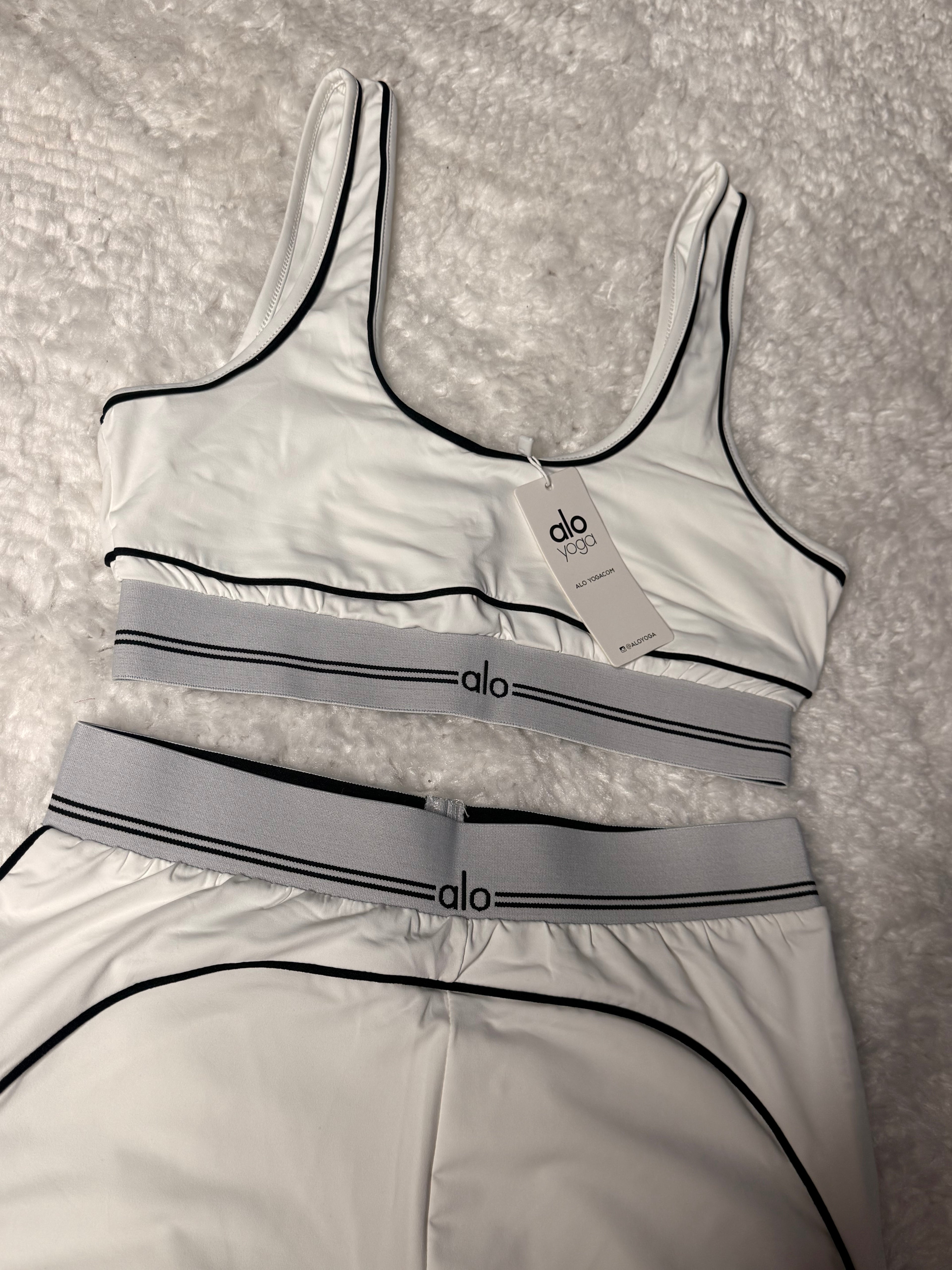 White Alo Set
