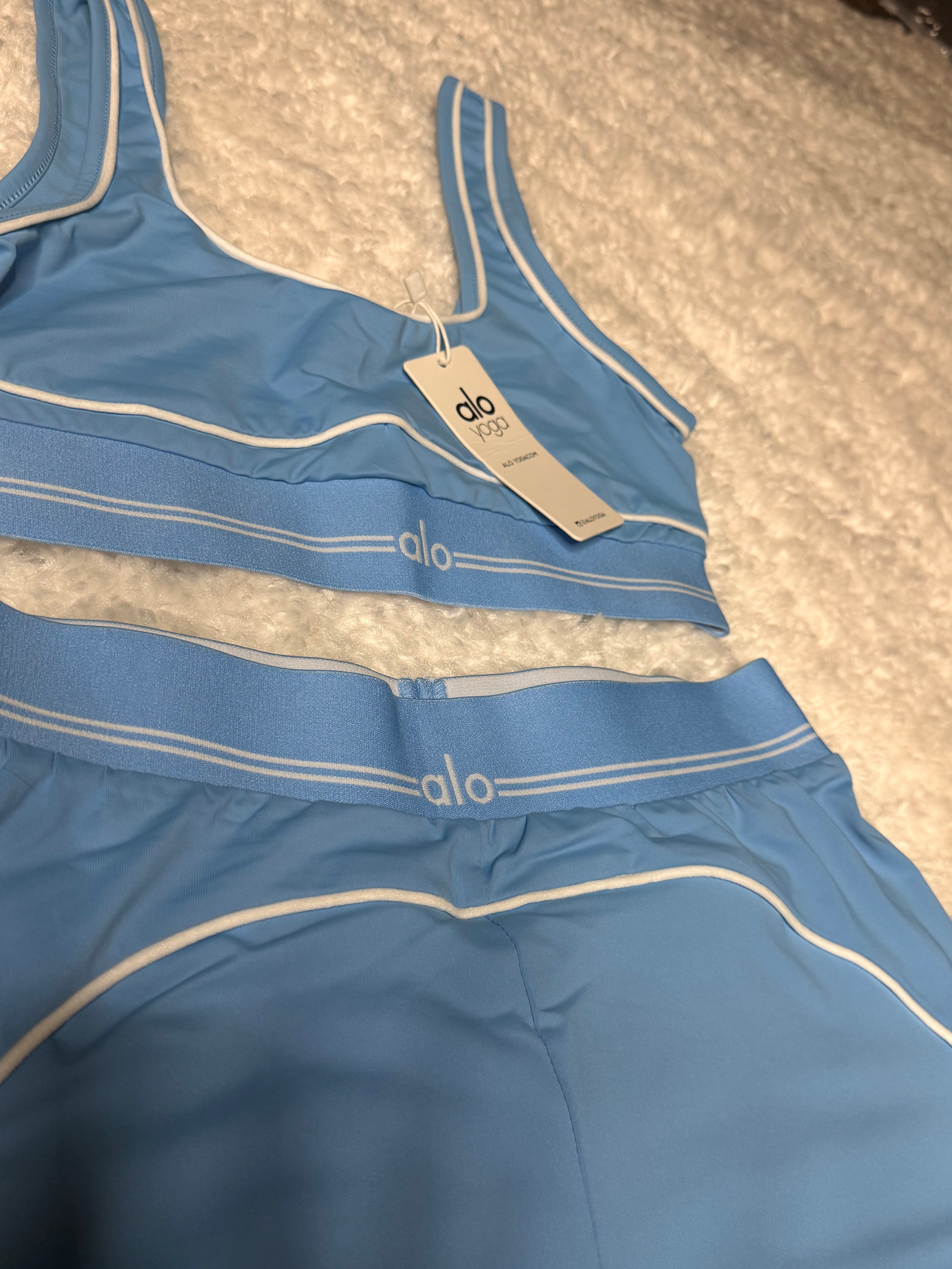 Blue Alo Set