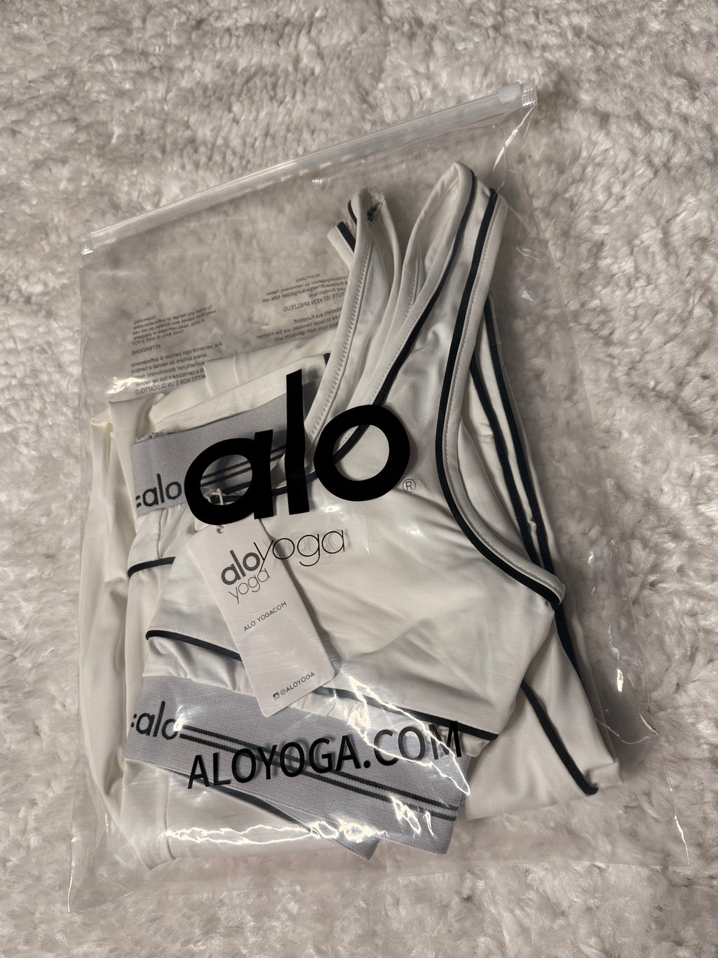 White Alo Set