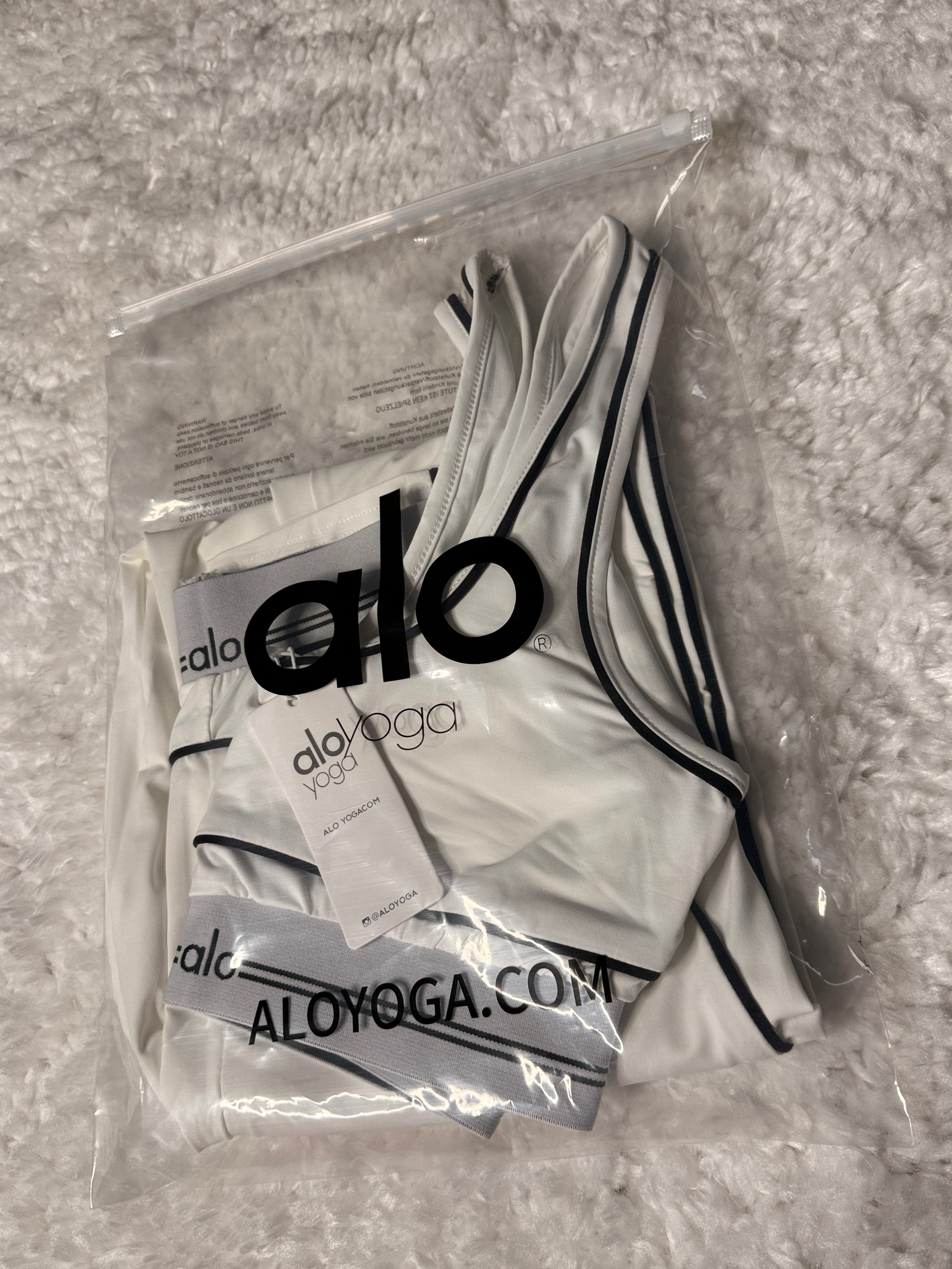 White Alo Set